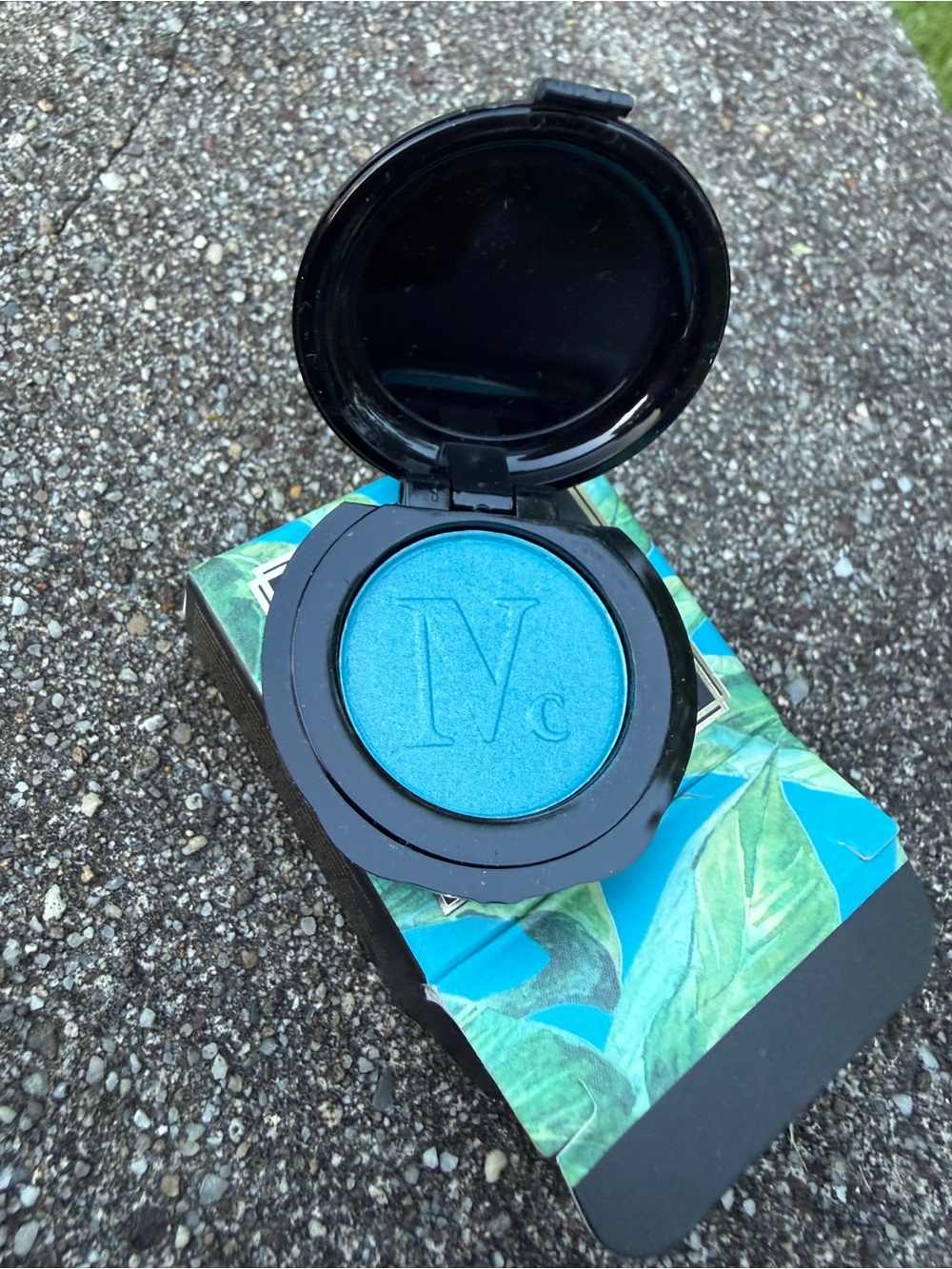 Nomad La Habana El Mar Intense Aqua Eyeshadow 🇨🇺